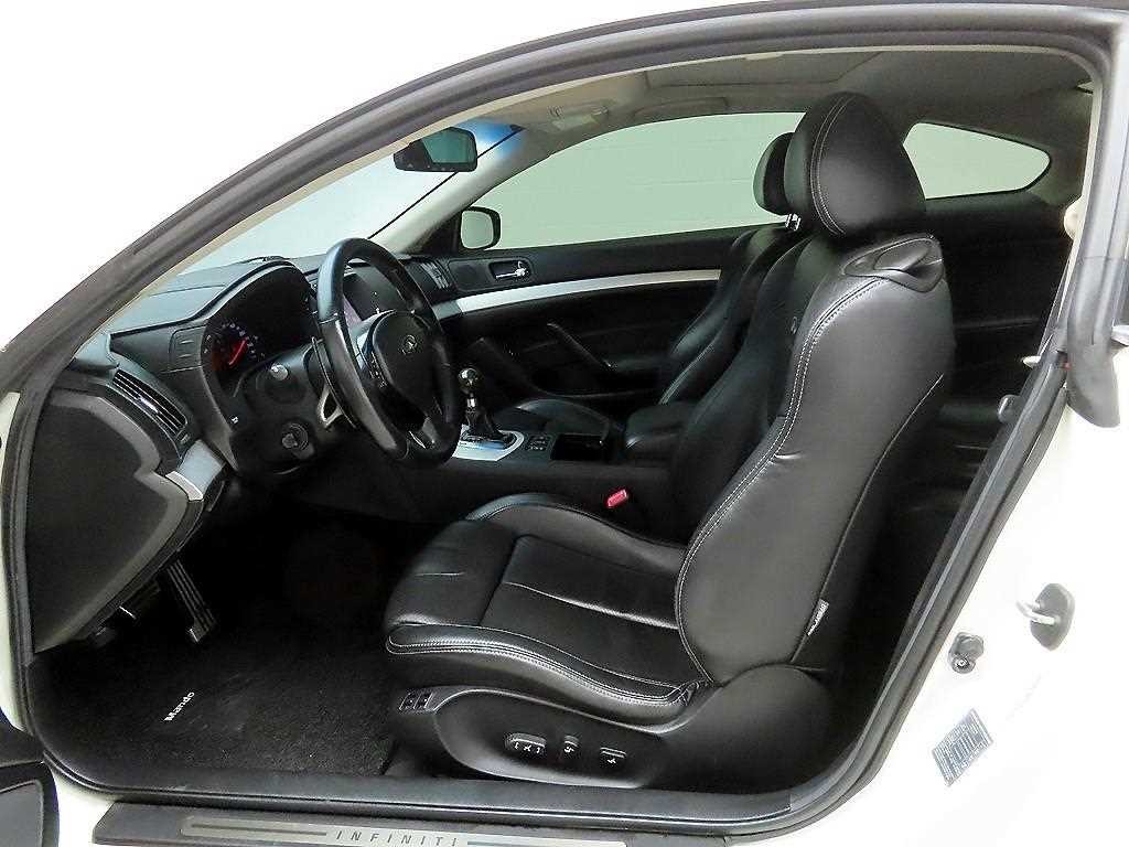 인피니티 G G37 쿠페 이미지 11