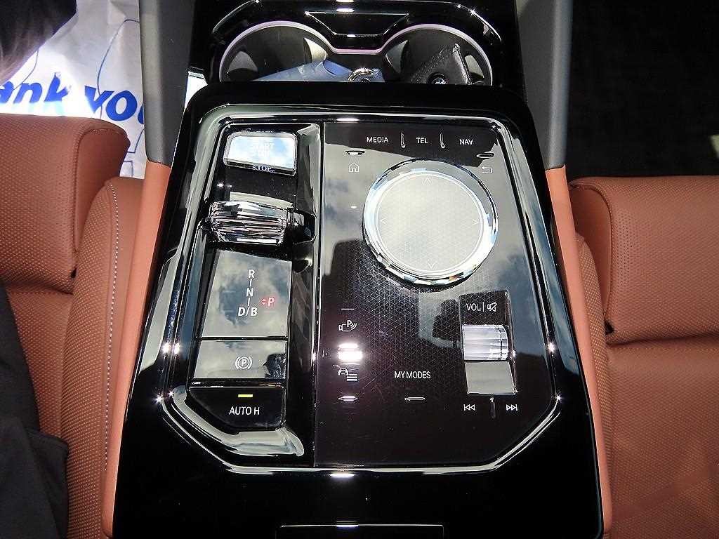 BMW i5 M60 xDrive 이미지 11