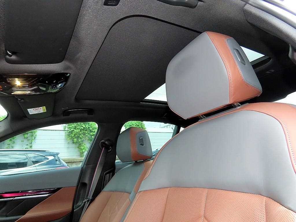 BMW i5 M60 xDrive 이미지 17