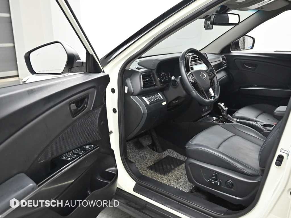 KG모빌리티(쌍용) 티볼리 베리 뉴 티볼리 4WD 가솔린 1.5 V3 스페셜 이미지 11