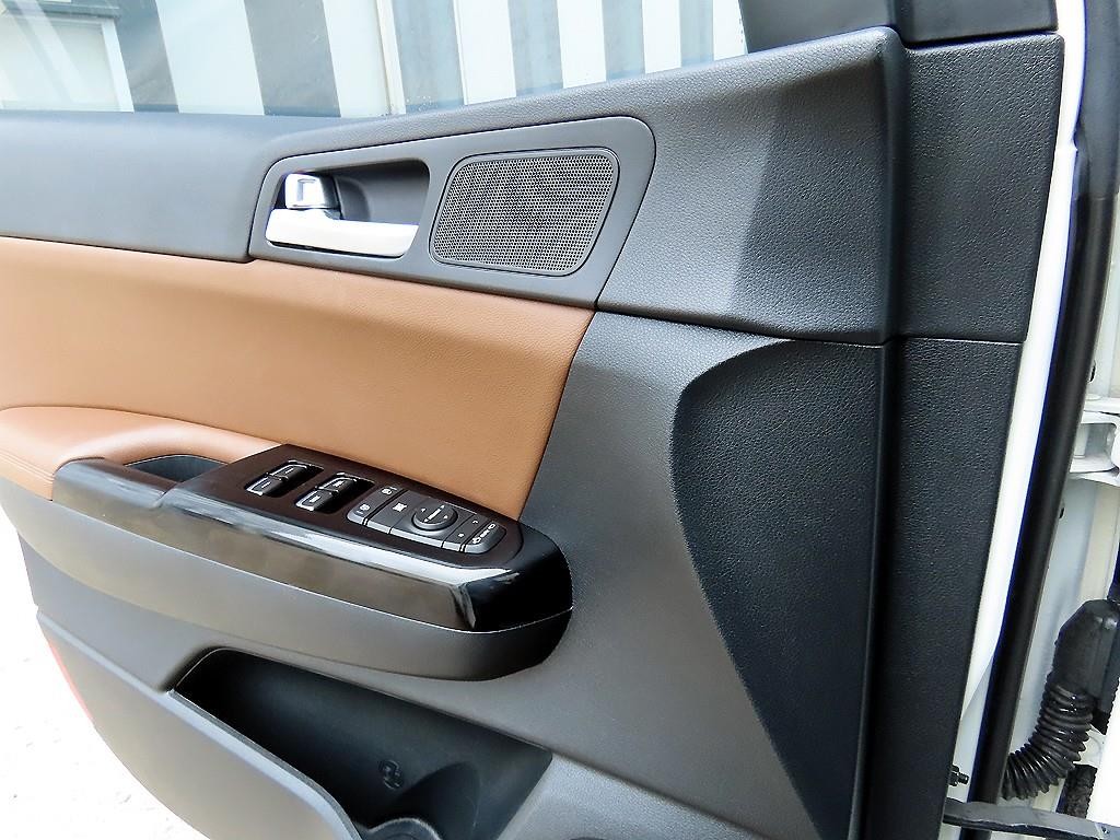 기아 스포티지 스포티지 더 볼드 2.0 디젤 2WD 인텔리전트 이미지 11
