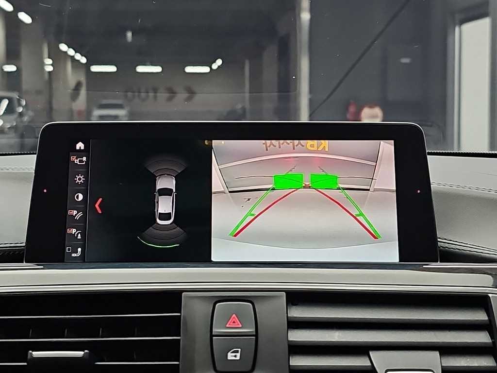 BMW 4시리즈 4시리즈 (F32) 420i 그란쿠페 럭셔리 이미지 16