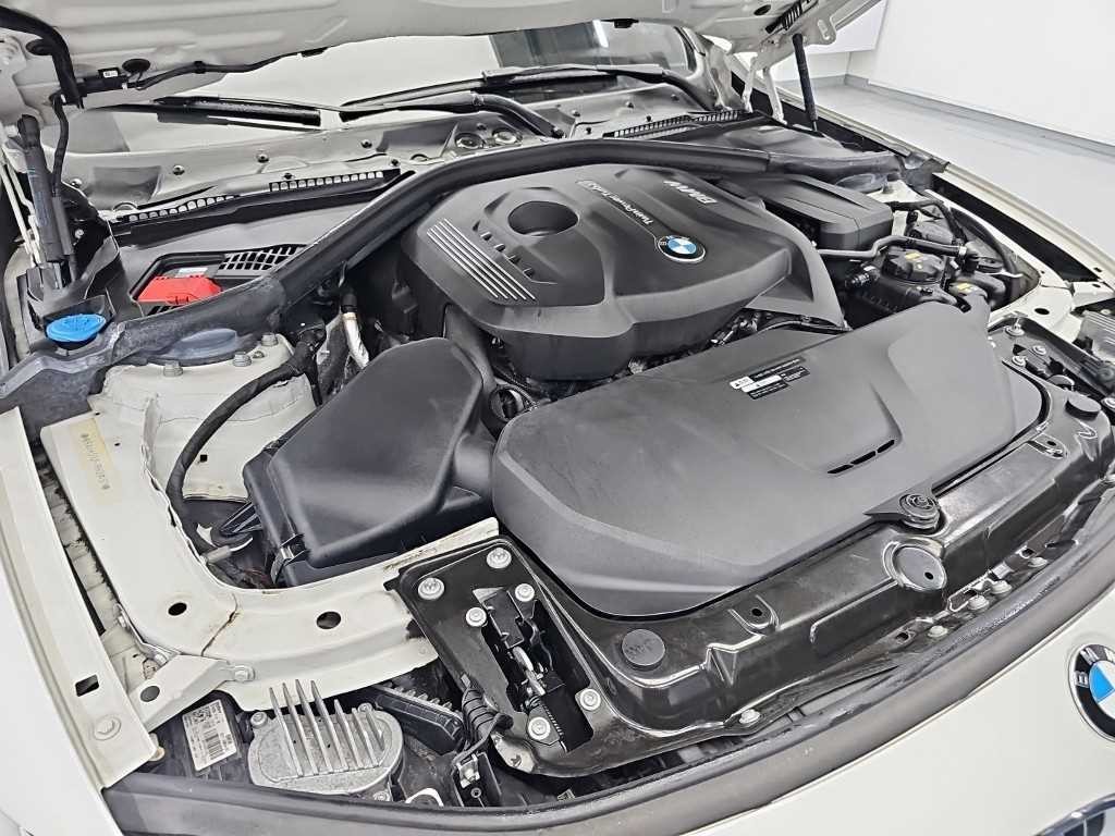 BMW 4시리즈 4시리즈 (F32) 420i 그란쿠페 럭셔리 이미지 5