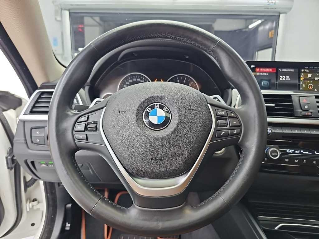 BMW 4시리즈 4시리즈 (F32) 420i 그란쿠페 럭셔리 이미지 9