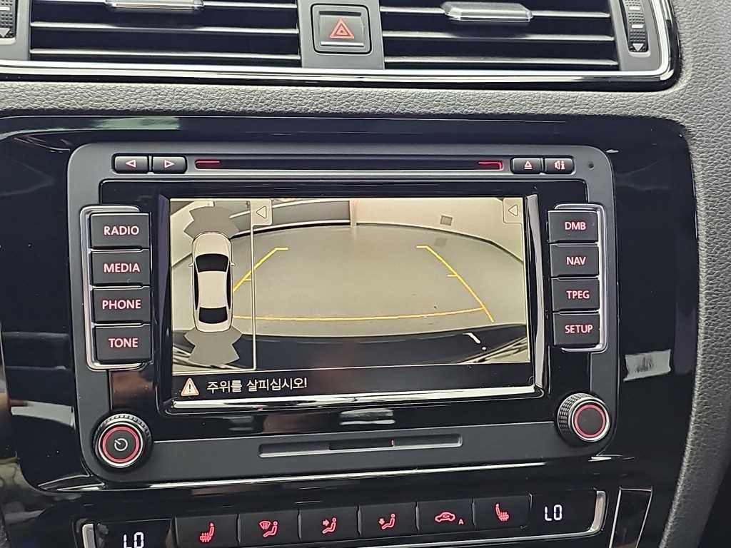 폭스바겐 제타 뉴 제타 2.0 TDI 블루모션 프리미엄 이미지 15