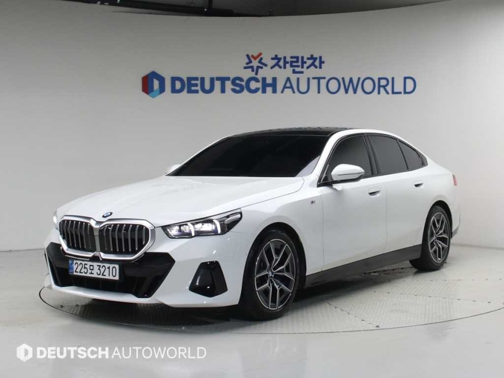 BMW 5시리즈 5시리즈 (G60) 520i M 스포츠 이미지 1