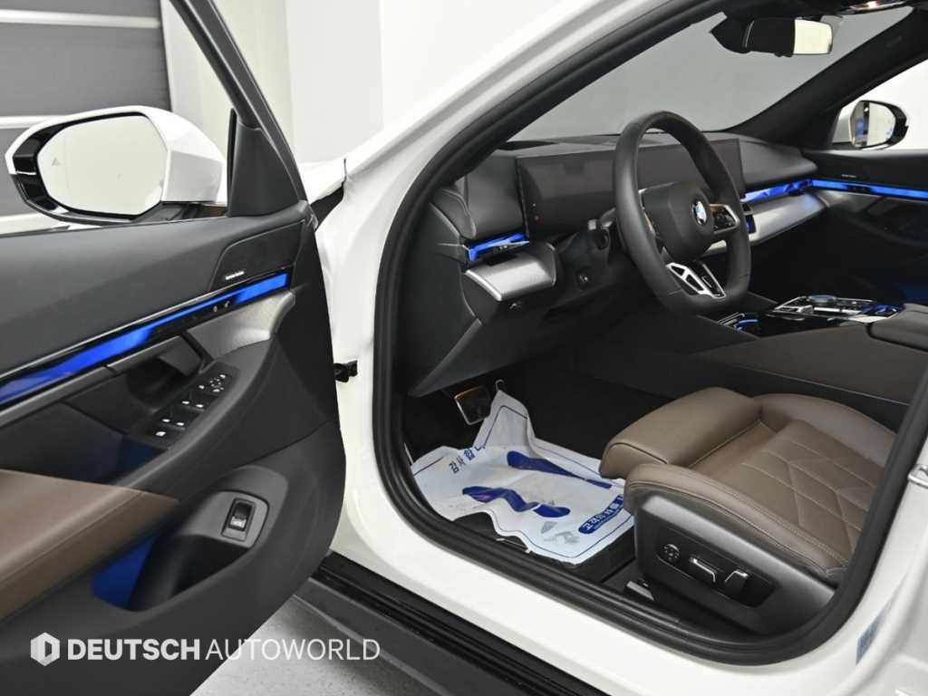 BMW 5시리즈 5시리즈 (G60) 520i M 스포츠 이미지 11