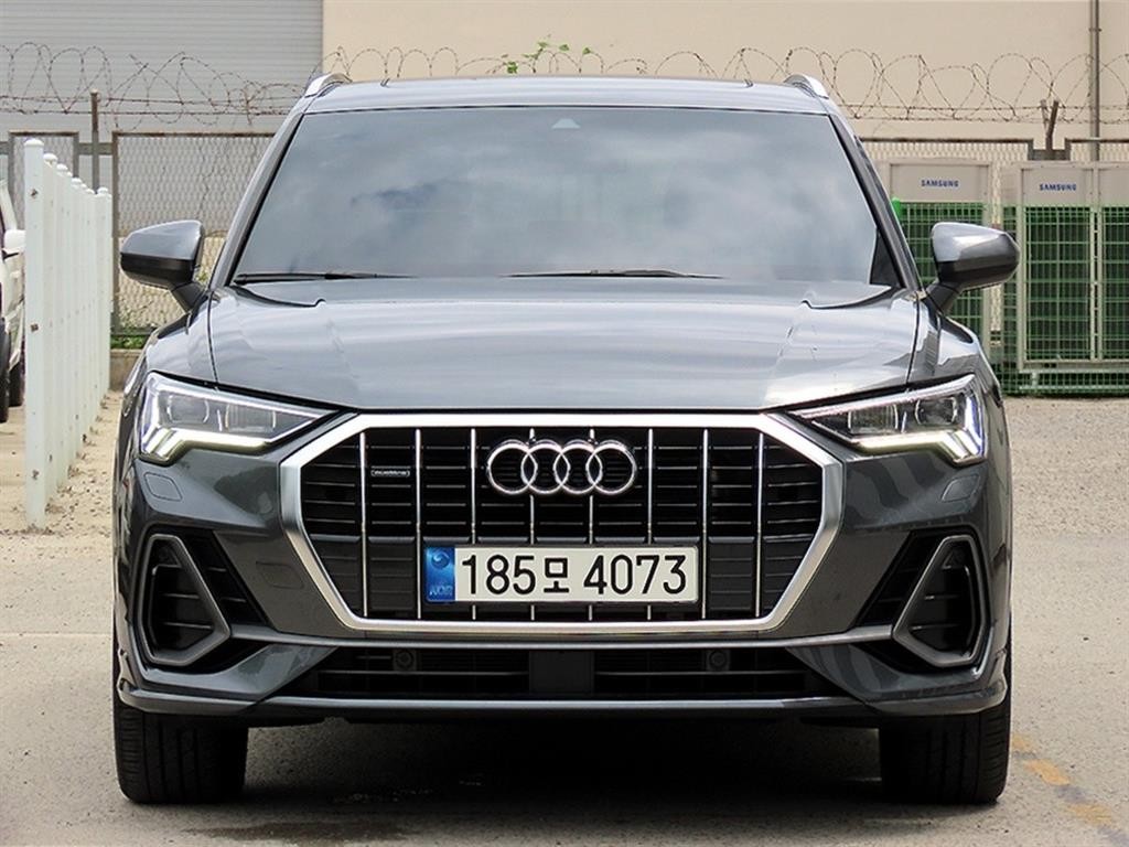 아우디 Q3 Q3 (F3) 35 TDI 스포트백 콰트로 프리미엄 이미지 1