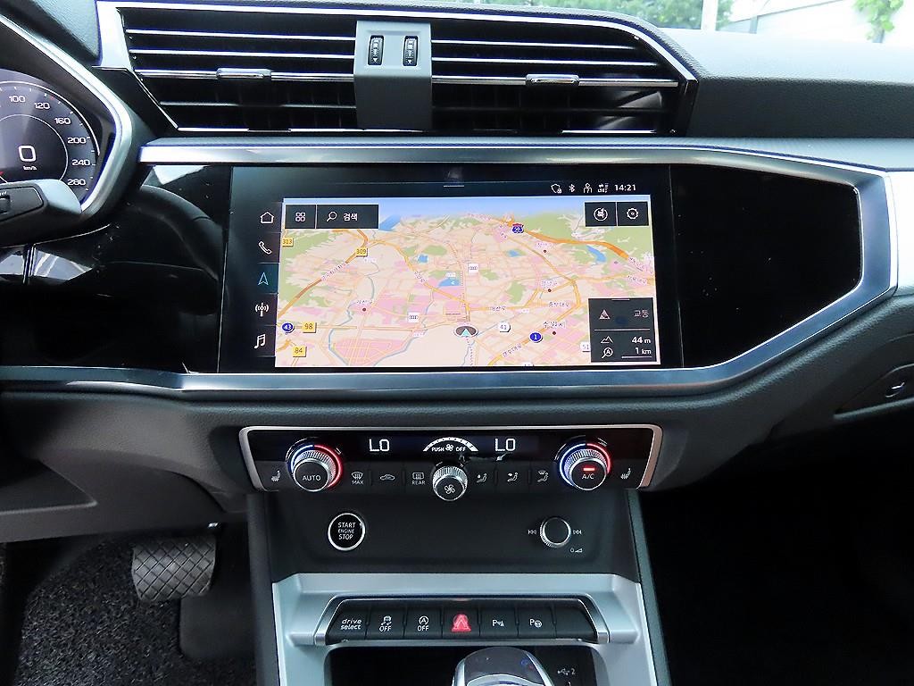 아우디 Q3 Q3 (F3) 35 TDI 스포트백 콰트로 프리미엄 이미지 13