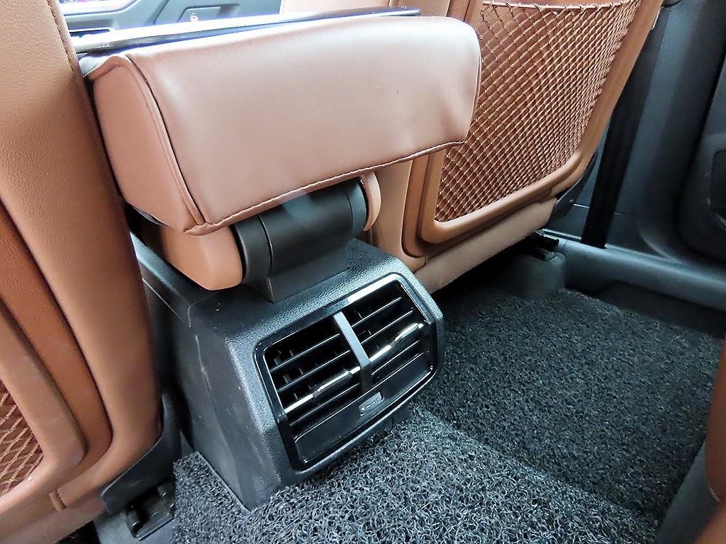 아우디 Q3 Q3 (F3) 35 TDI 스포트백 콰트로 프리미엄 이미지 15