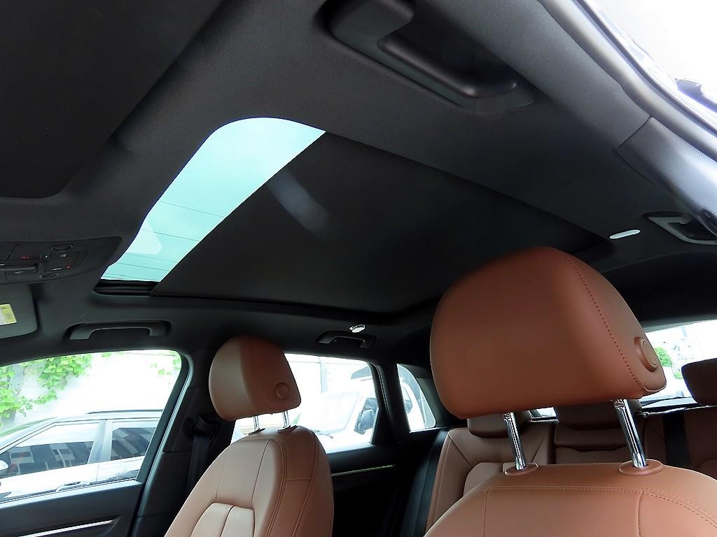아우디 Q3 Q3 (F3) 35 TDI 스포트백 콰트로 프리미엄 이미지 16