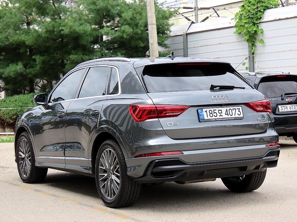 아우디 Q3 Q3 (F3) 35 TDI 스포트백 콰트로 프리미엄 이미지 3