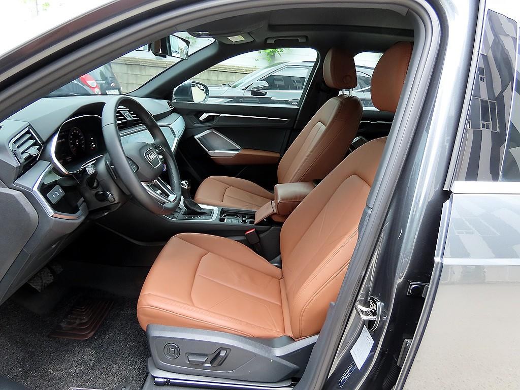 아우디 Q3 Q3 (F3) 35 TDI 스포트백 콰트로 프리미엄 이미지 5