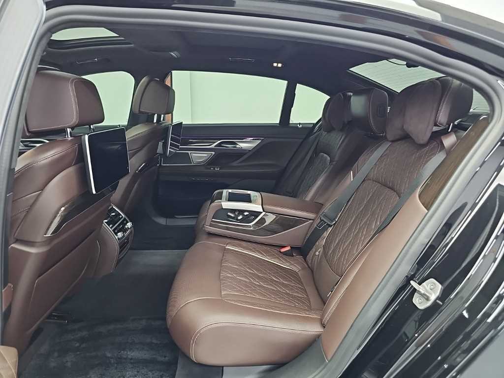 BMW 7시리즈 7시리즈 (G11) 730Ld xDrive 디자인 퓨어 엑설런스 이미지 12