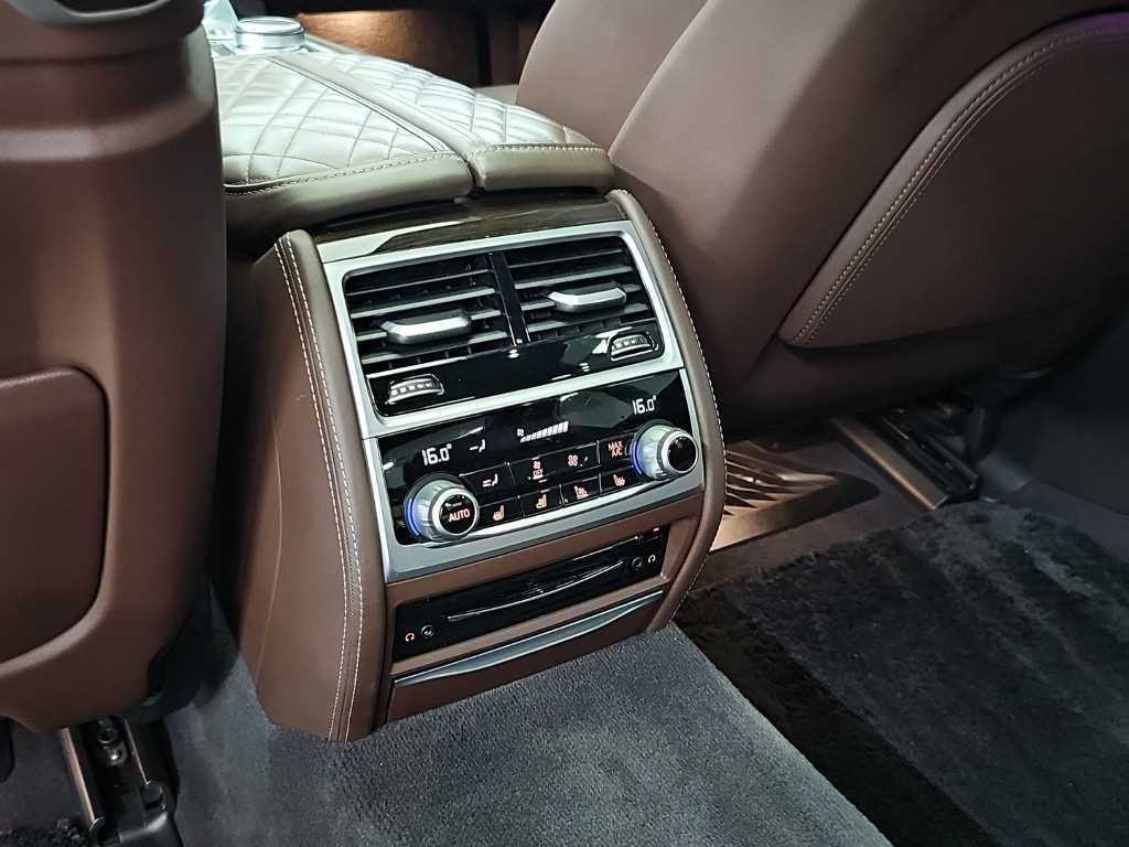 BMW 7시리즈 7시리즈 (G11) 730Ld xDrive 디자인 퓨어 엑설런스 이미지 13