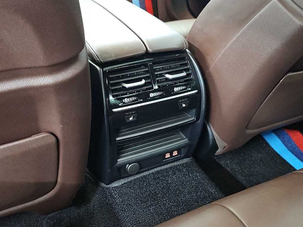BMW 5시리즈 5시리즈 (G30) 520i M 스포츠 이미지 13