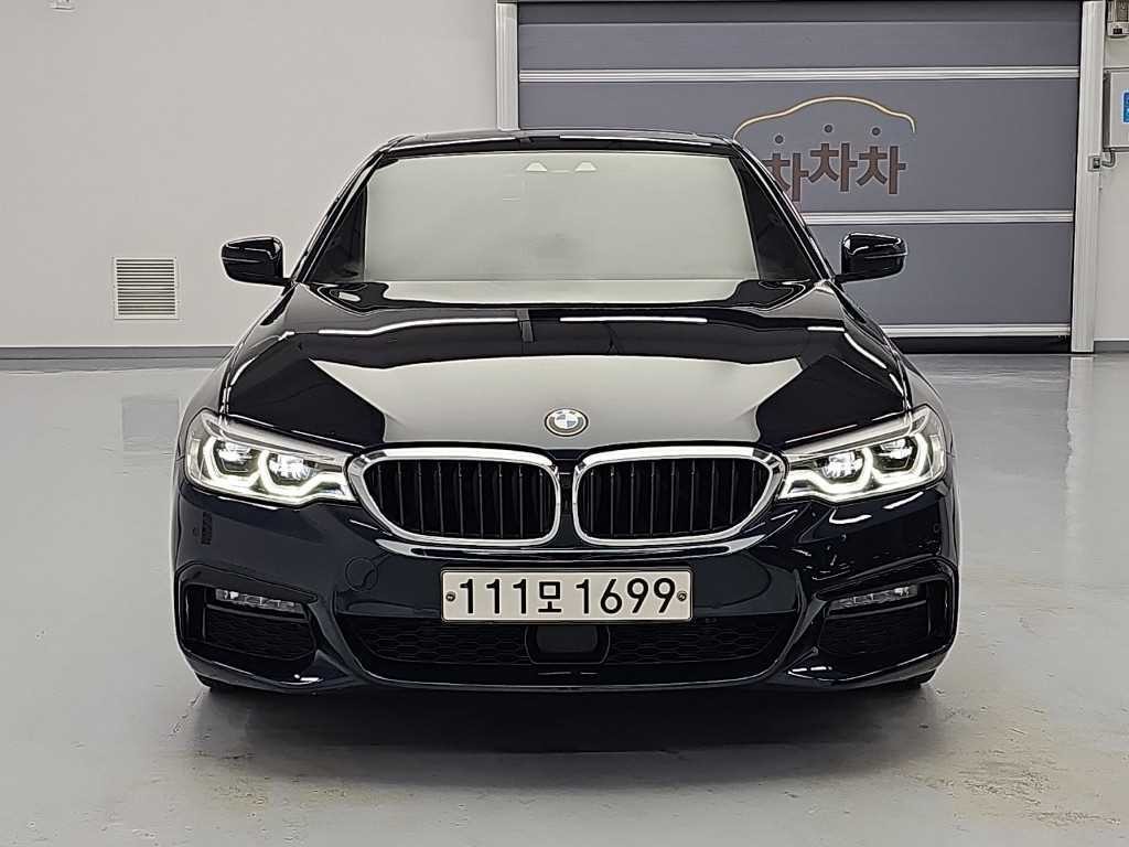 BMW 5시리즈 5시리즈 (G30) 520i M 스포츠 이미지 2