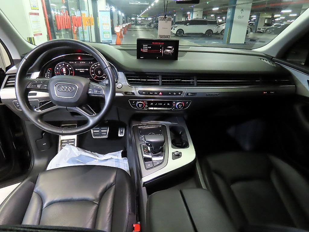 아우디 Q7 Q7 (4M) 45 TFSI 콰트로 이미지 10