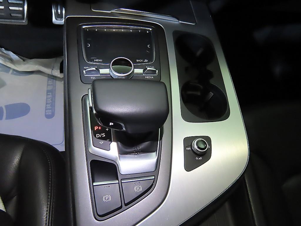 아우디 Q7 Q7 (4M) 45 TFSI 콰트로 이미지 12