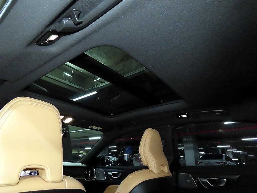 볼보 S60 S60(3세대) B5 울트라 브라이트 이미지 15