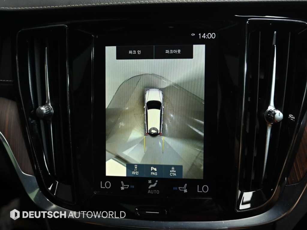 볼보 V60 V60 크로스 컨트리 2세대 2.0 B5 프로 AWD 이미지 15