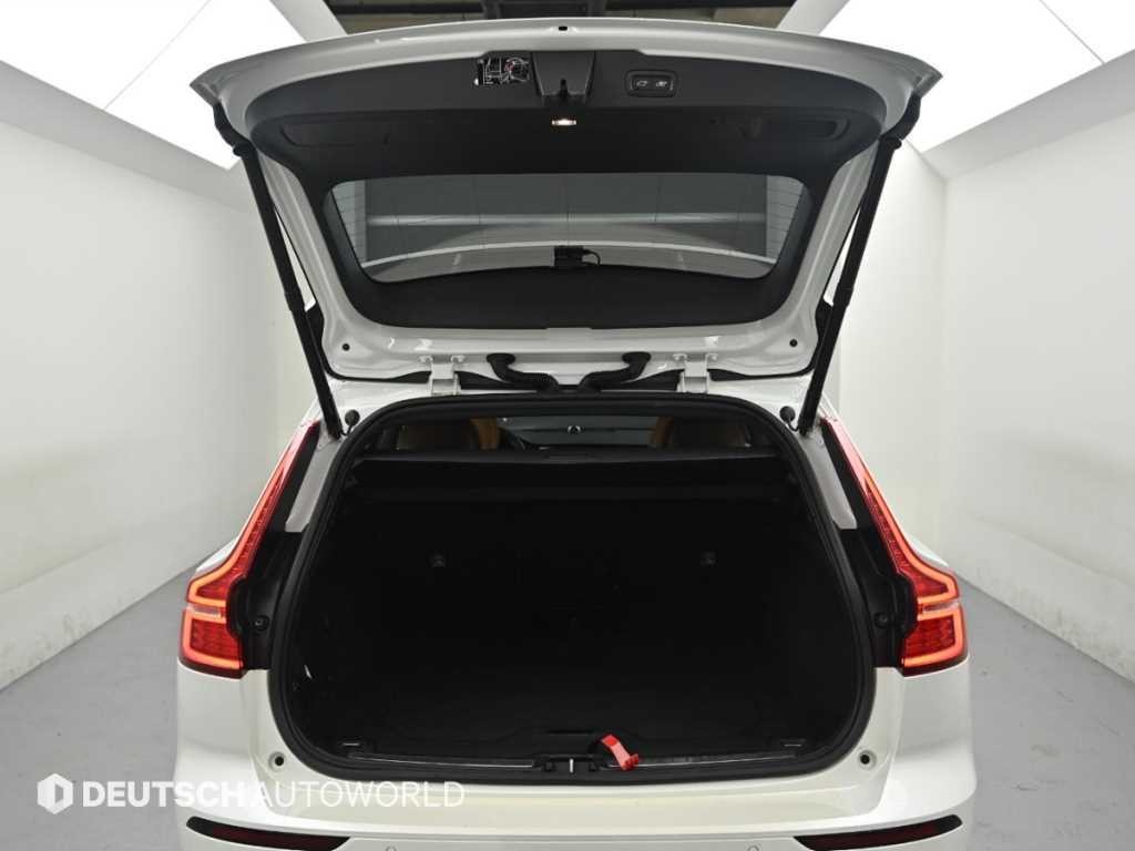 볼보 V60 V60 크로스 컨트리 2세대 2.0 B5 프로 AWD 이미지 19