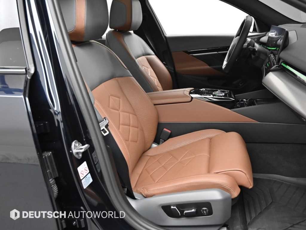 BMW 5시리즈 5시리즈 (G60) 530i xDrive M 스포츠 이미지 10