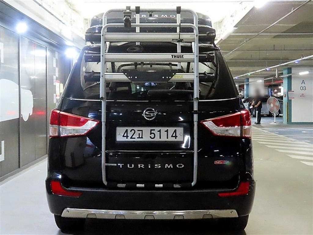 KG모빌리티(쌍용) 코란도 코란도투리스모 4WD 아웃도어 에디션 이미지 5