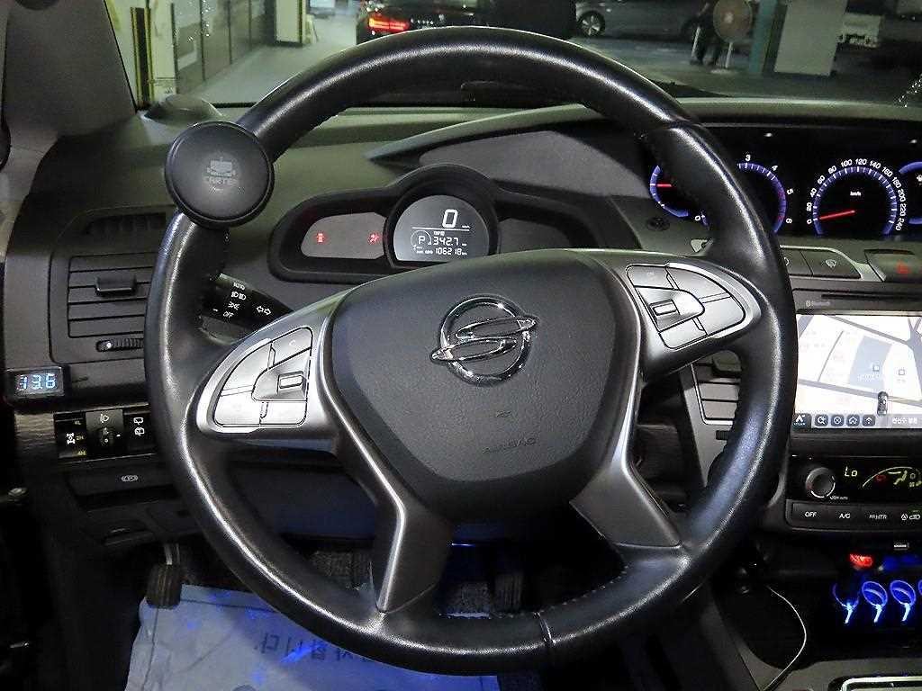 KG모빌리티(쌍용) 코란도 코란도투리스모 4WD 아웃도어 에디션 이미지 8