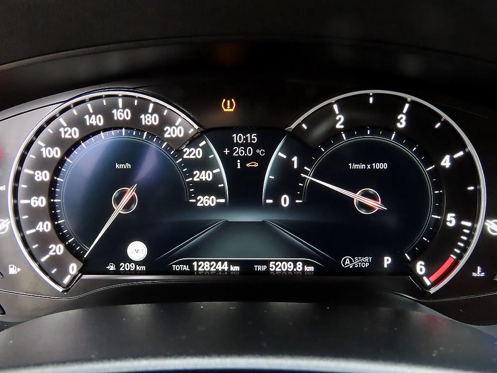 BMW 5시리즈 5시리즈 (G30) 520d M 스포츠 플러스 이미지 9