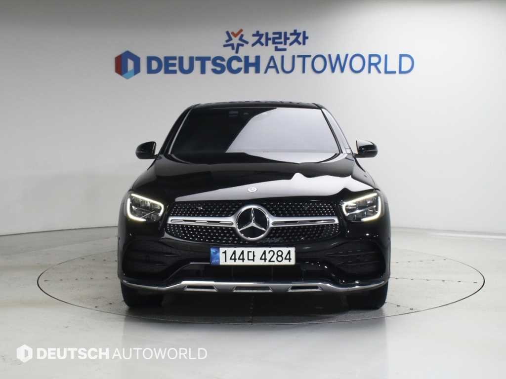 벤츠 GLC 클래스 GLC클래스 X253 GLC 300 4MATIC 쿠페 이미지 3