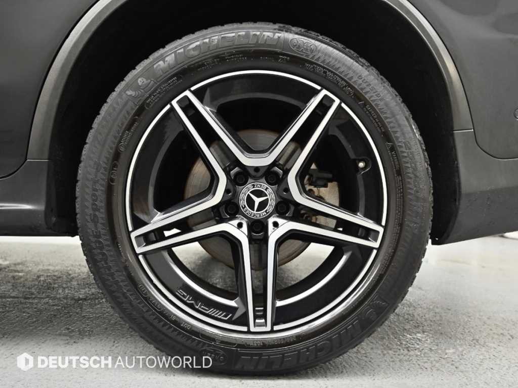 벤츠 GLC 클래스 GLC클래스 X253 GLC 300 4MATIC 쿠페 이미지 5
