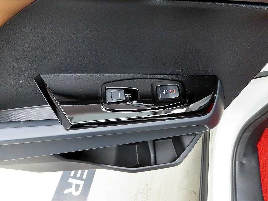 KG모빌리티(쌍용) 토레스 1.5 GDI-T 4WD T7 이미지 12
