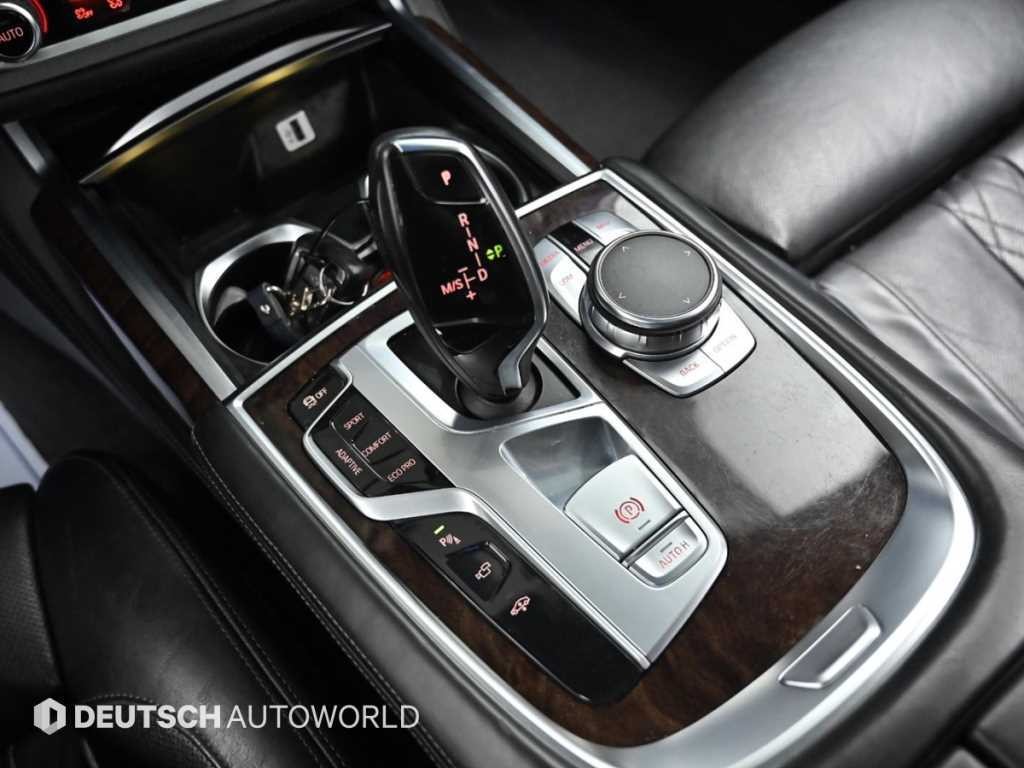 BMW 7시리즈 7시리즈 (G11) 730d xDrive 이미지 9