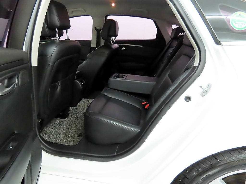 르노코리아(삼성) SM6 LPG 2.0 LPe SE(렌터카) 이미지 6