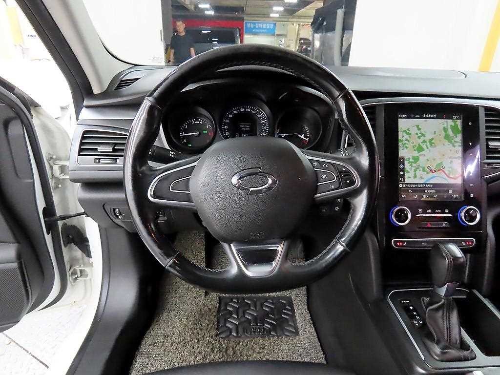 르노코리아(삼성) SM6 LPG 2.0 LPe SE(렌터카) 이미지 9