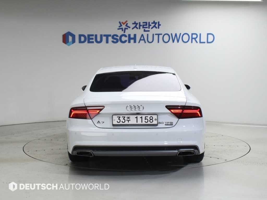 아우디 A7 50 TFSI 콰트로 스포츠 이미지 4