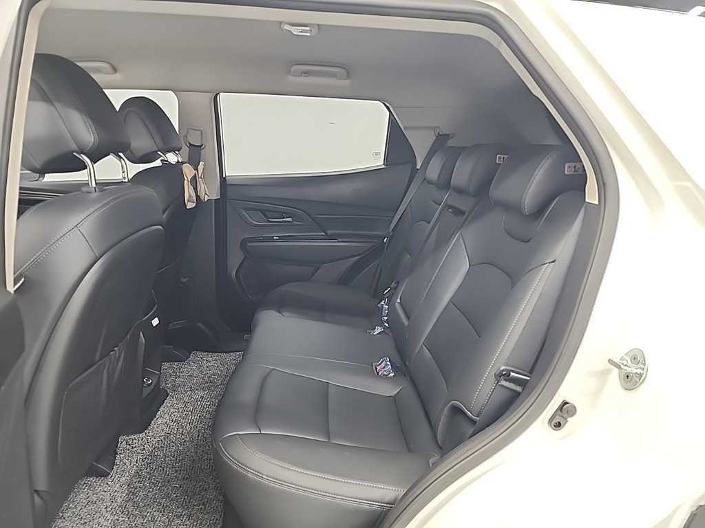 KG모빌리티(쌍용) 코란도 뷰티풀코란도 2WD 가솔린 1.5 C5 이미지 12