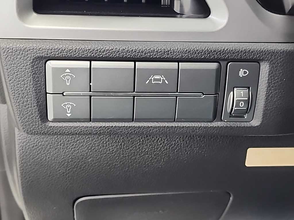 KG모빌리티(쌍용) 코란도 뷰티풀코란도 2WD 가솔린 1.5 C5 이미지 18