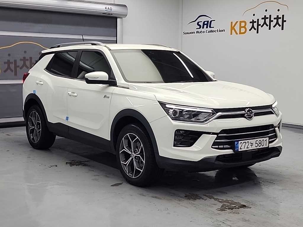 KG모빌리티(쌍용) 코란도 뷰티풀코란도 2WD 가솔린 1.5 C5 이미지 4