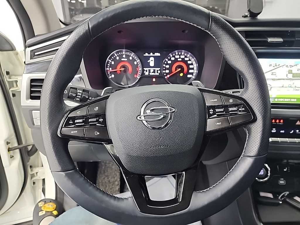 KG모빌리티(쌍용) 코란도 뷰티풀코란도 2WD 가솔린 1.5 C5 이미지 9