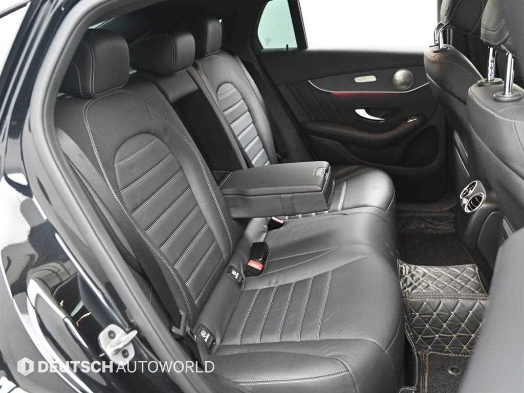 벤츠 GLC 클래스 GLC클래스 X253 GLC 300 4MATIC 쿠페 이미지 12