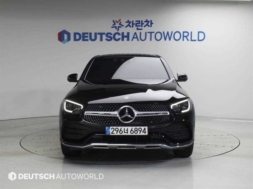 벤츠 GLC 클래스 GLC클래스 X253 GLC 300 4MATIC 쿠페 이미지 3