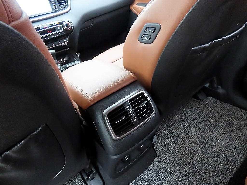 기아 쏘렌토 더 뉴 쏘렌토 디젤 2.2 4WD 노블레스 이미지 14