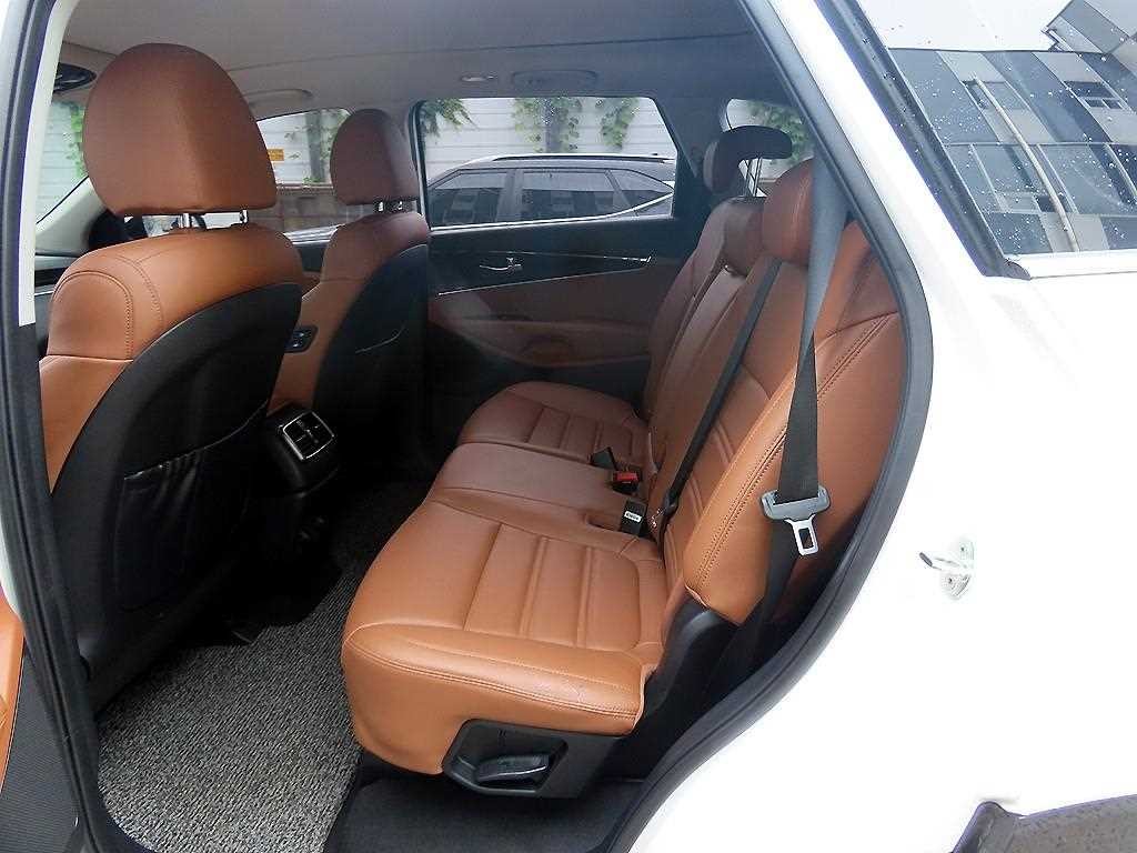 기아 쏘렌토 더 뉴 쏘렌토 디젤 2.2 4WD 노블레스 이미지 6