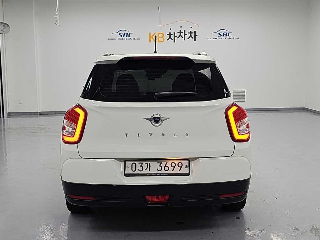 KG모빌리티(쌍용) 티볼리 티볼리 에어 2WD 디젤 1.6 RX 플러스 패키지 이미지 3