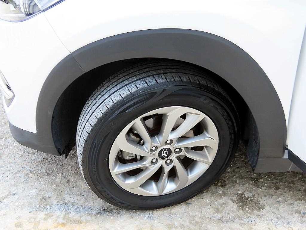 현대 투싼 올뉴투싼 디젤 1.7 2WD 모던 이미지 20