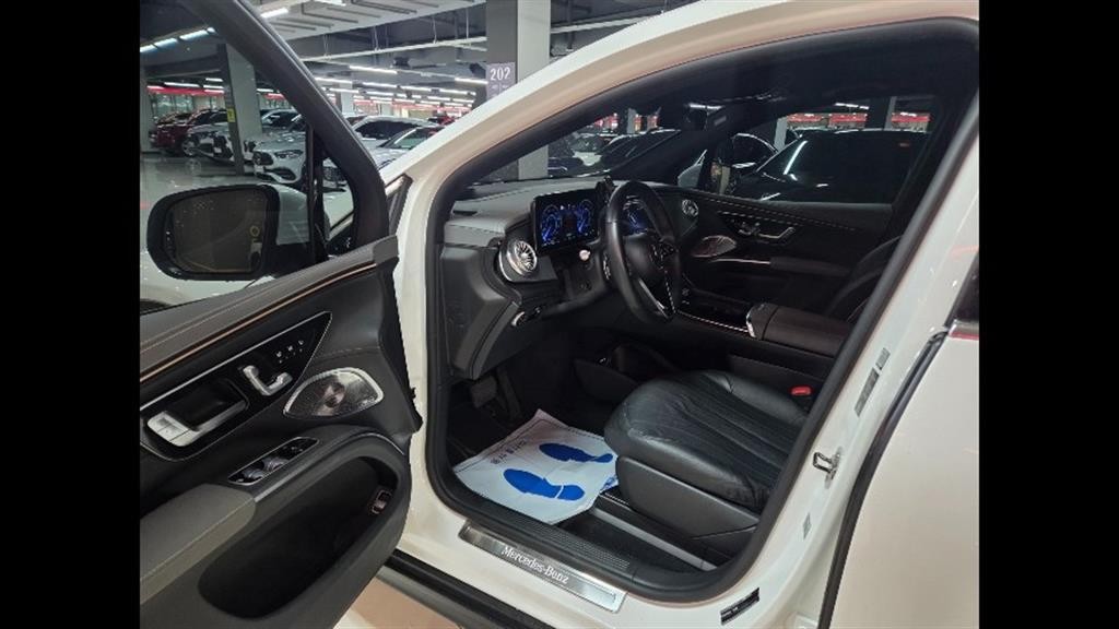 벤츠 EQS EQS SUV X296 EQS 450 4MATIC 이미지 7