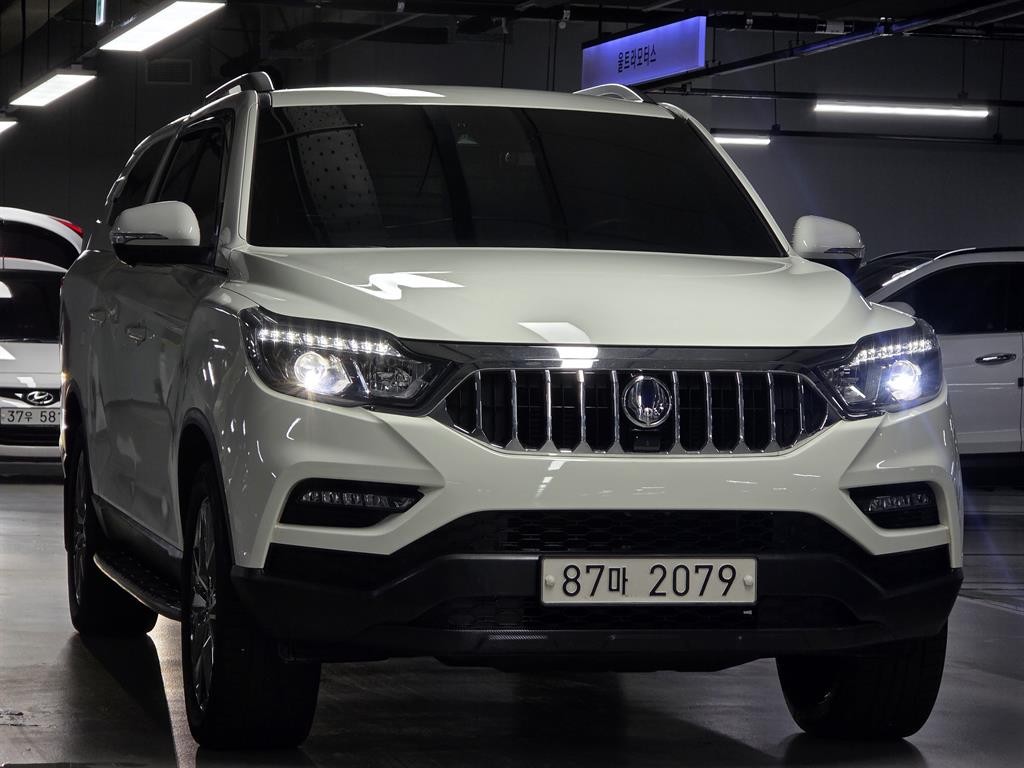 KG모빌리티(쌍용) 렉스턴 렉스턴 스포츠 칸 디젤 2.2 4WD 5링크 프레스티지 스페셜 이미지 3