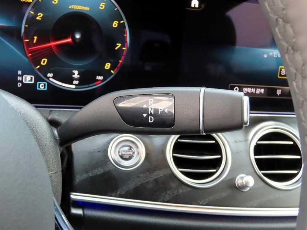 벤츠 E 클래스 E-클래스 W213 E250 AMG Line 이미지 11